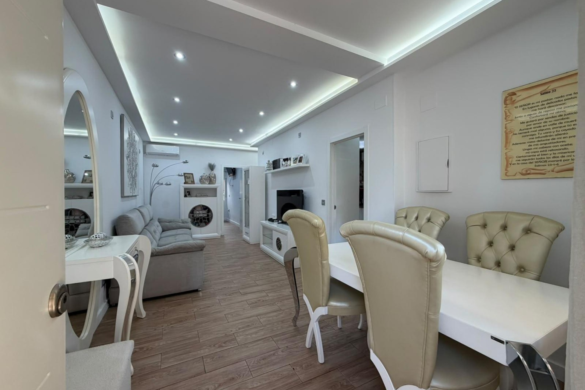 Revente - Maison de ville -
Torrevieja - Nueva Torrevieja