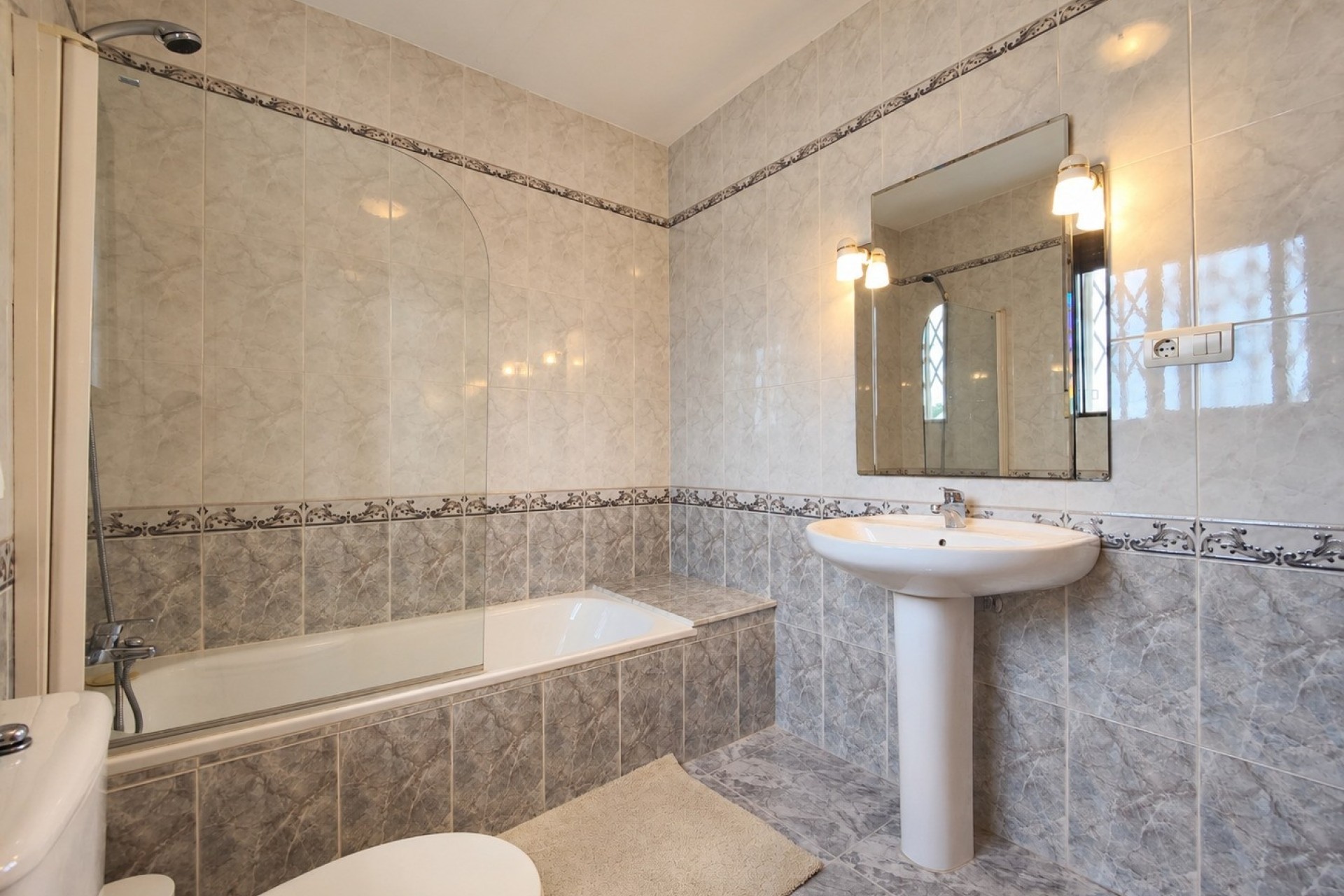 Revente - Maison de ville -
Torrevieja - Nueva Torrevieja