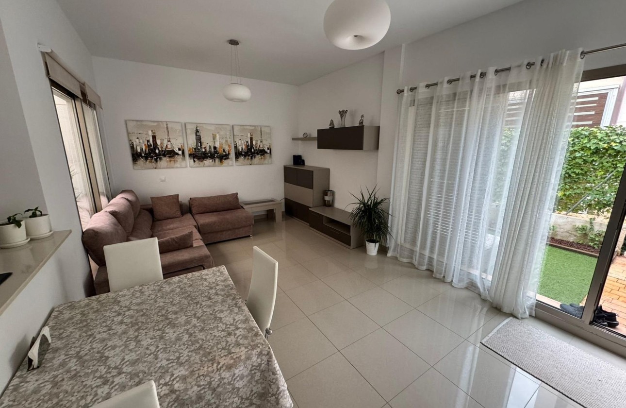Revente - Maison de ville -
Torrevieja - Punta Prima