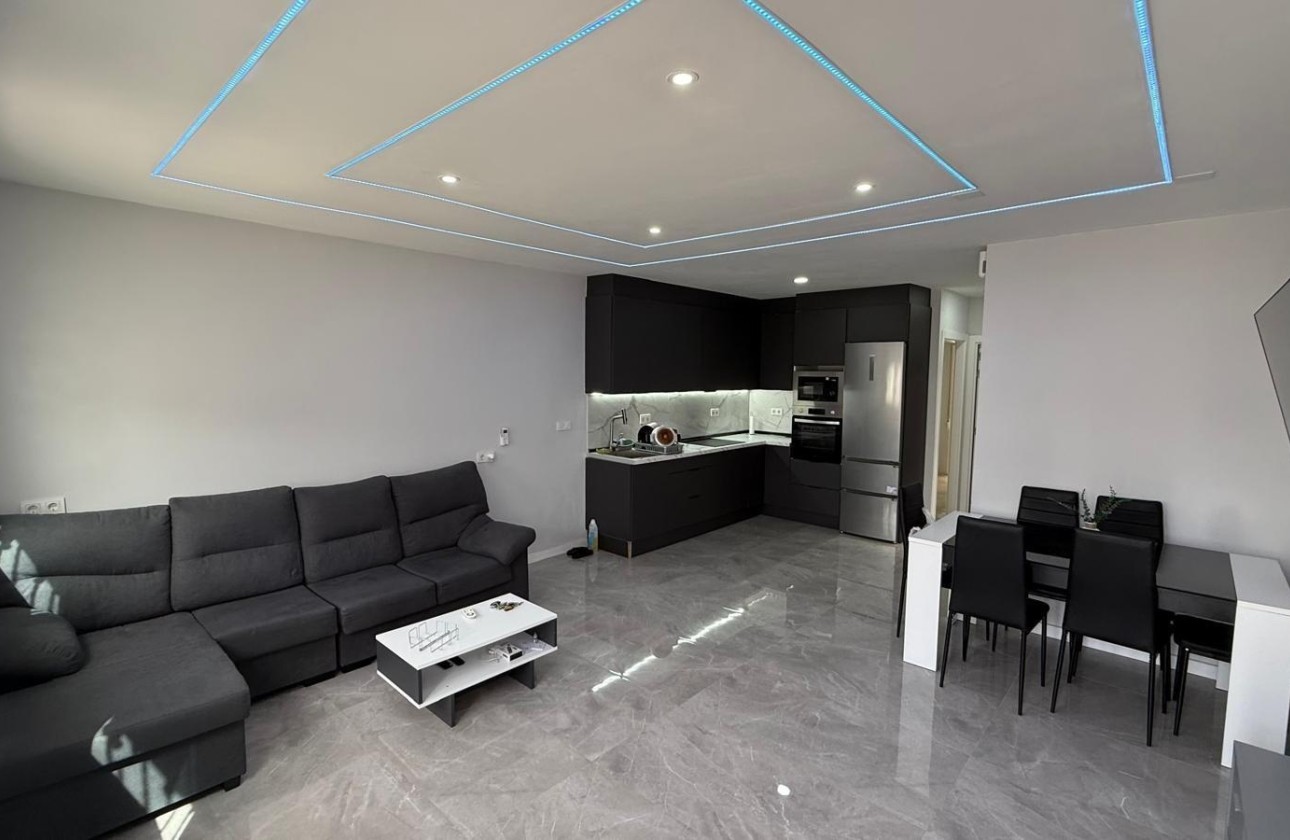 Revente - Maison de ville -
Torrevieja - Torreta florida