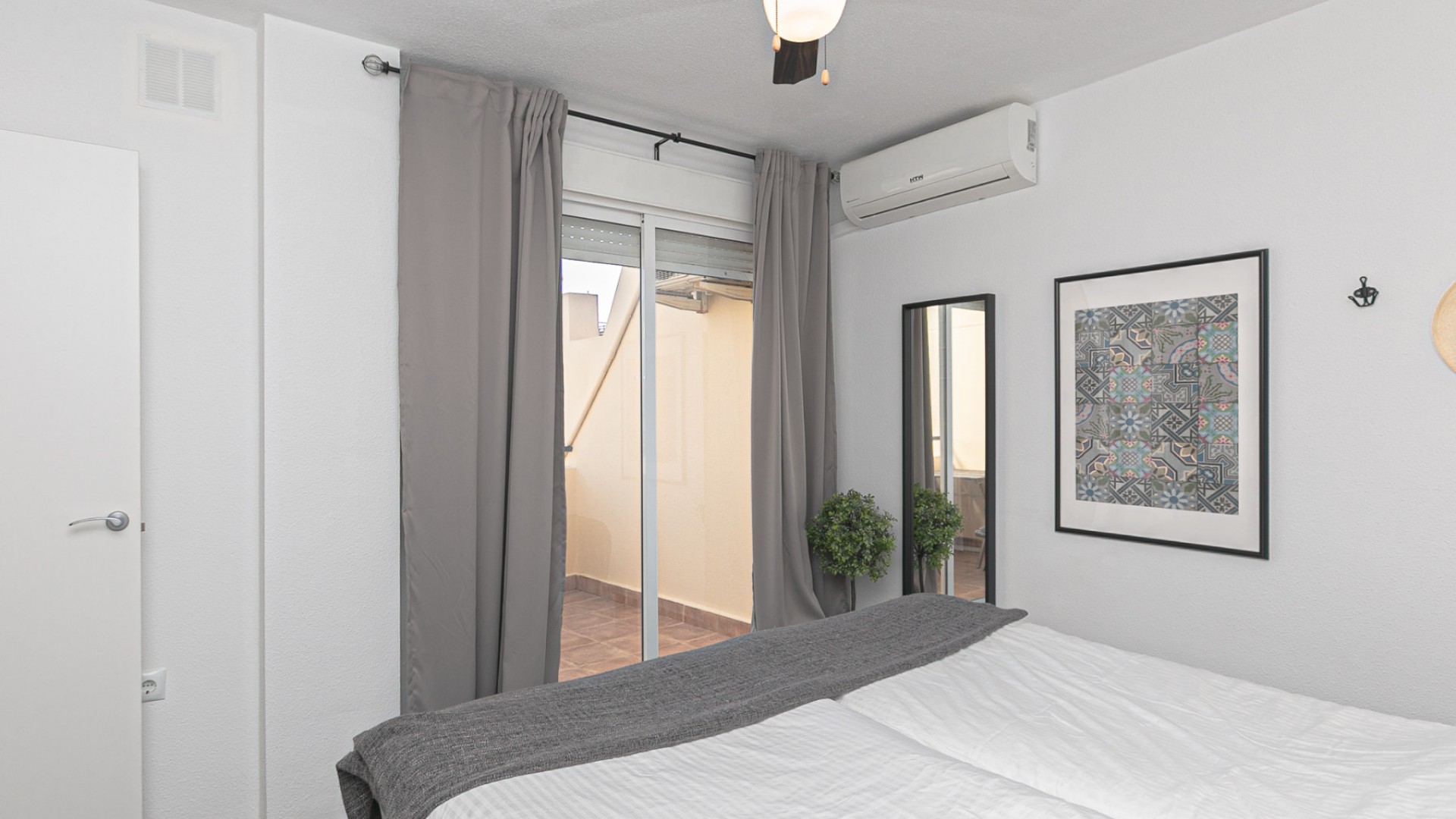 Revente - Maison de ville -
Torrevieja - Torretas