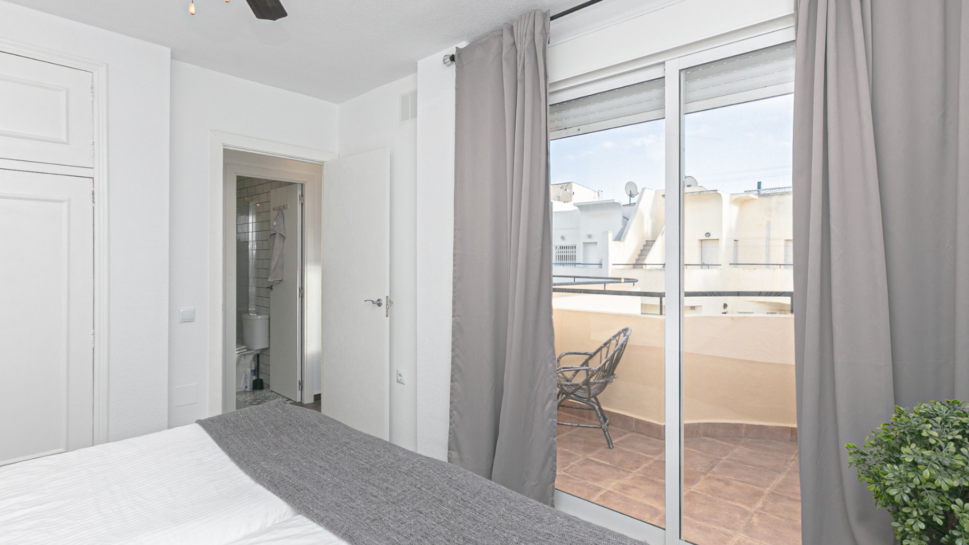 Revente - Maison de ville -
Torrevieja - Torretas