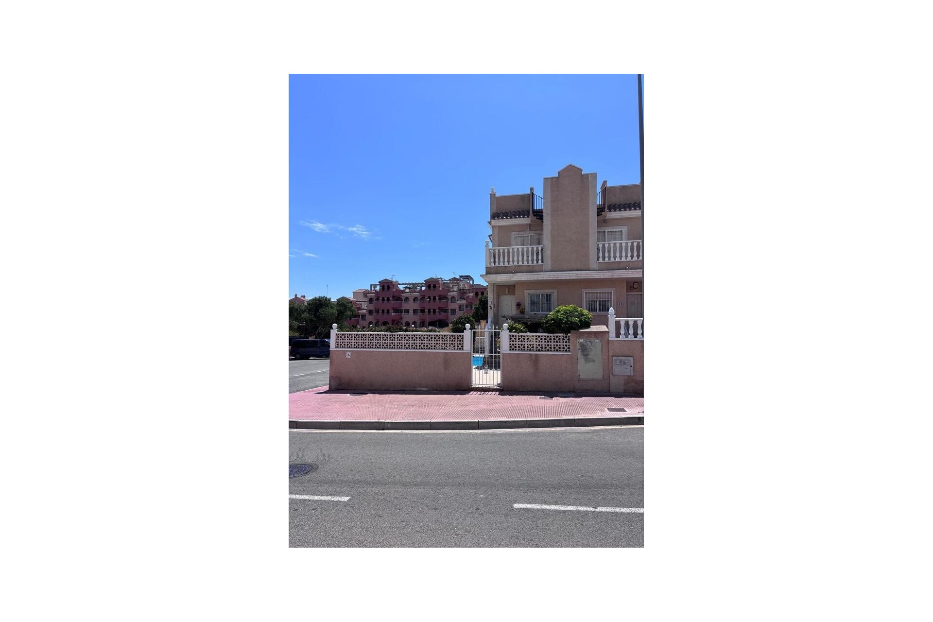 Revente - Maison de ville -
Villamartín - Costa Blanca