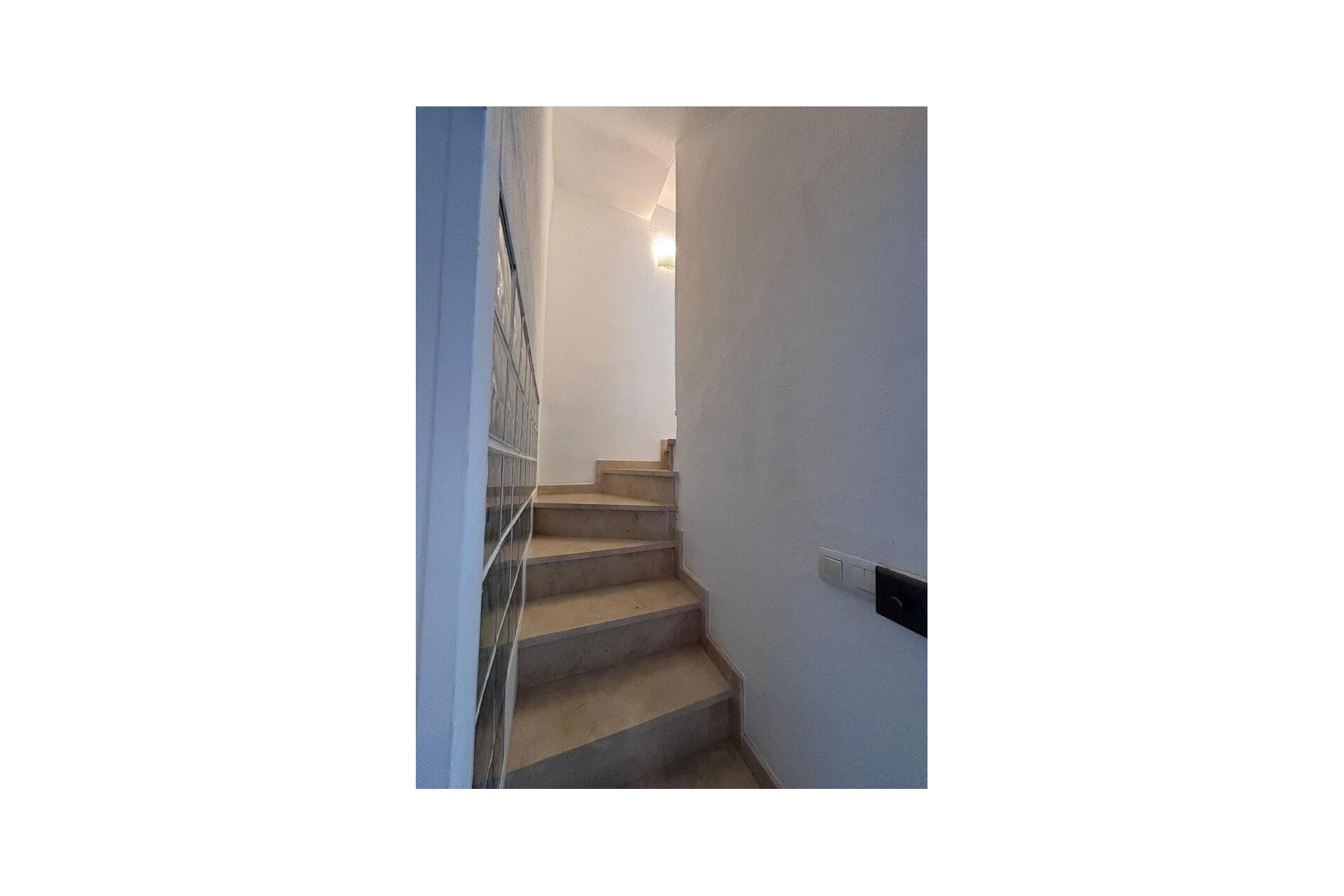 Revente - Maison de ville -
Villamartín - Costa Blanca