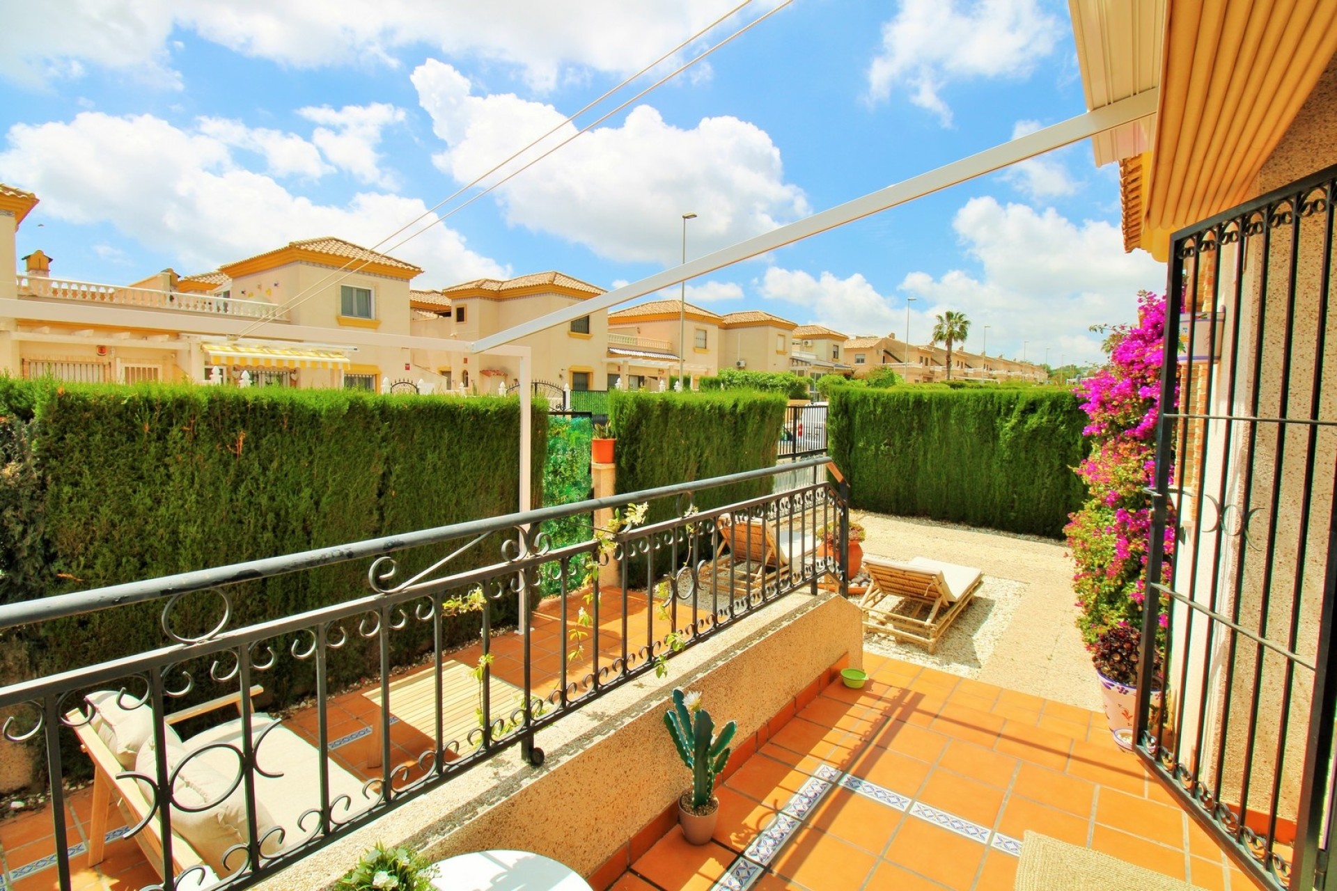 Revente - Maison de ville -
Villamartín - PAU 8