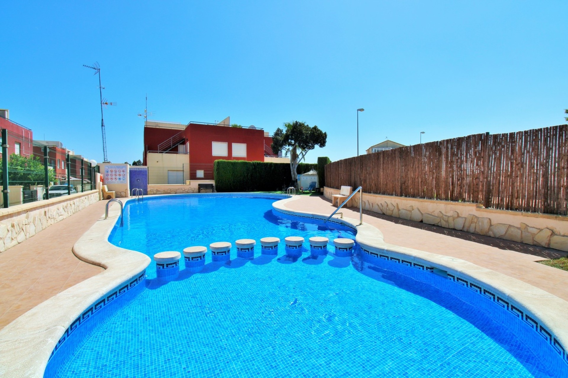 Revente - Maison de ville -
Villamartín