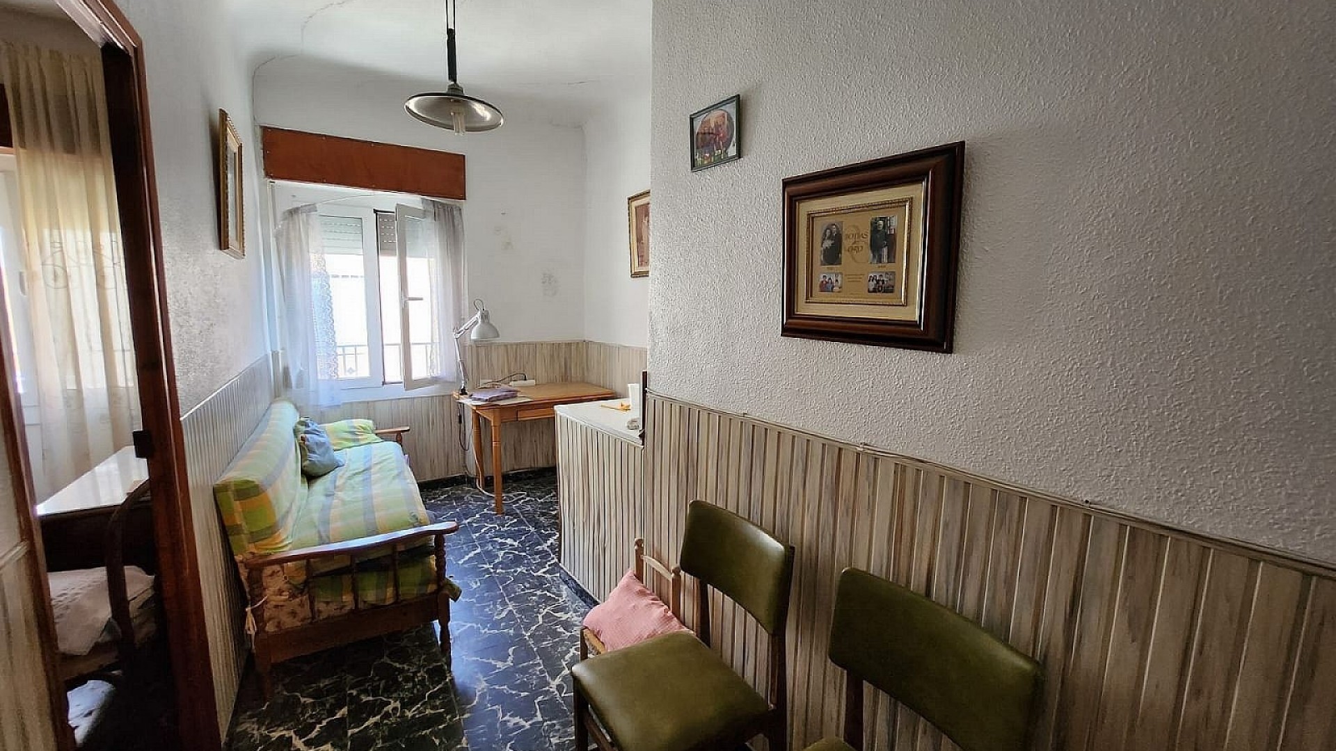 Revente - Maison de ville -
Villena