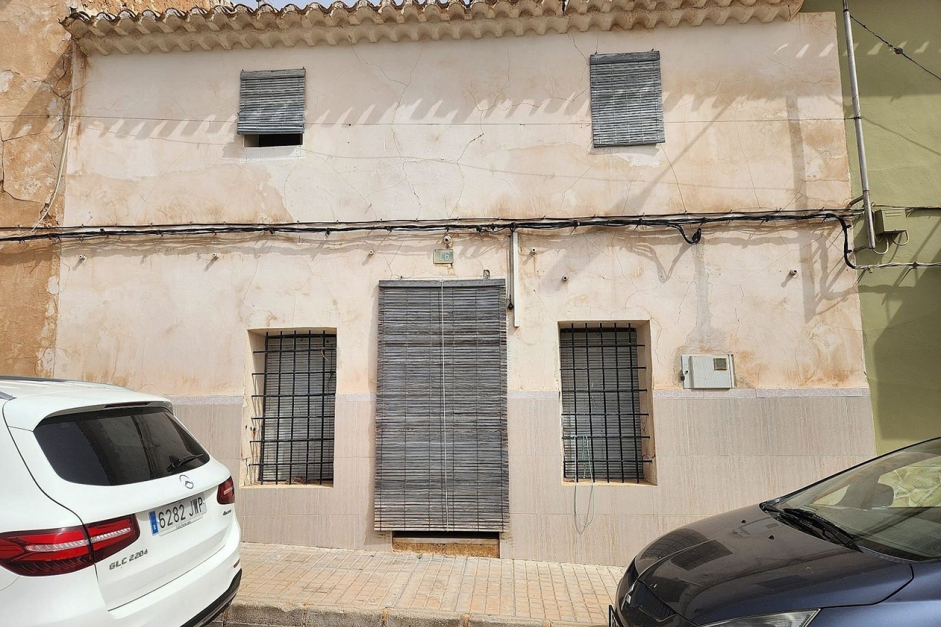 Revente - Maison de ville -
Yecla