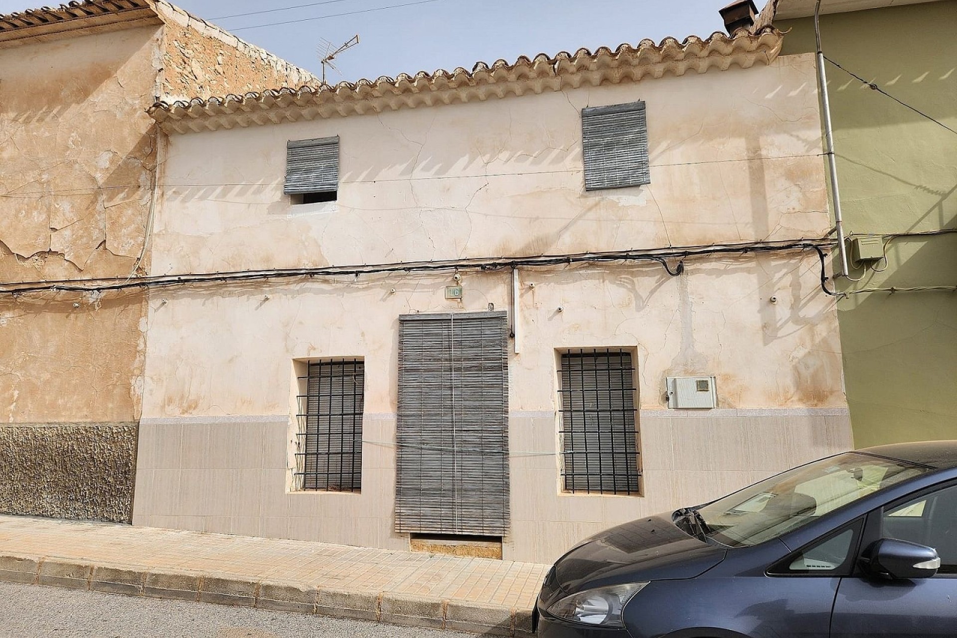 Revente - Maison de ville -
Yecla