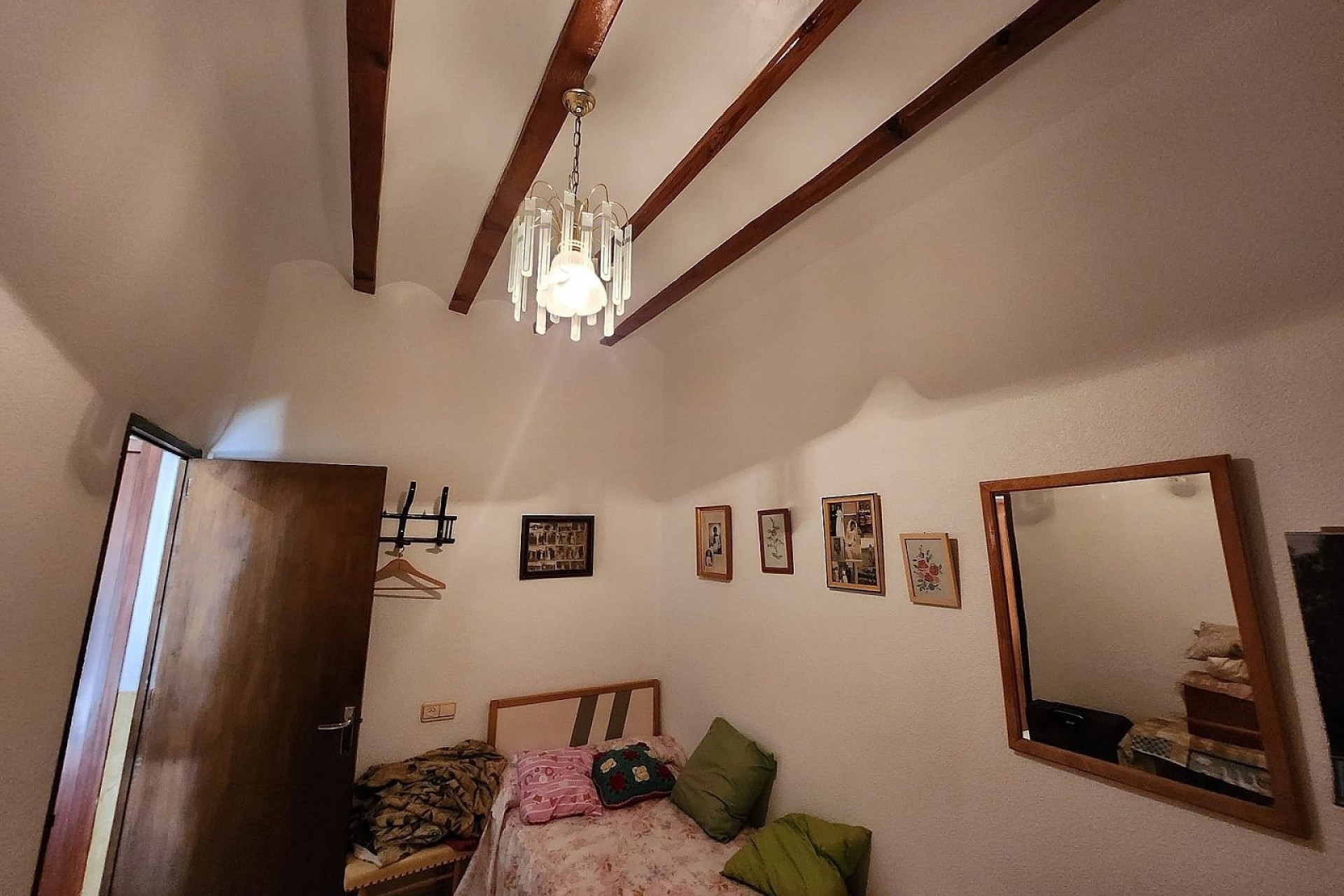 Revente - Maison de ville -
Yecla