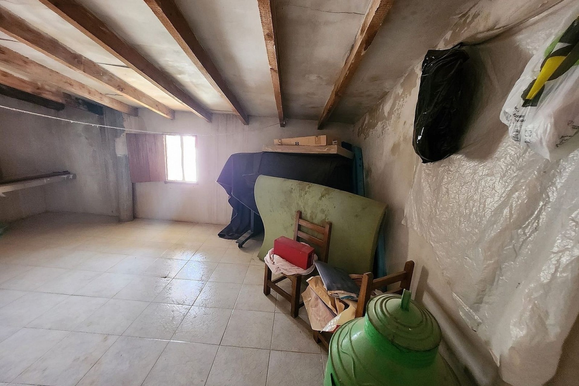 Revente - Maison de ville -
Yecla