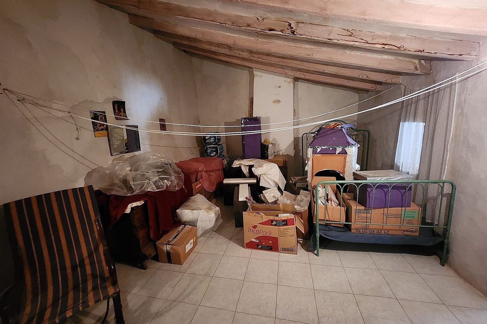 Revente - Maison de ville -
Yecla