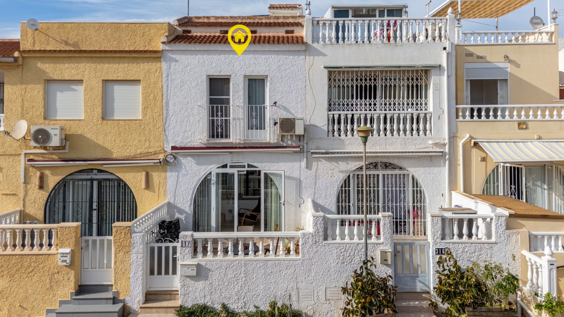 Revente - Maison mitoyenne / Maison de ville -
Torrevieja - La Siesta