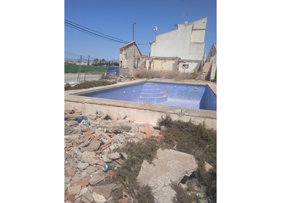 Revente - Parcelle Terrain -
Catral