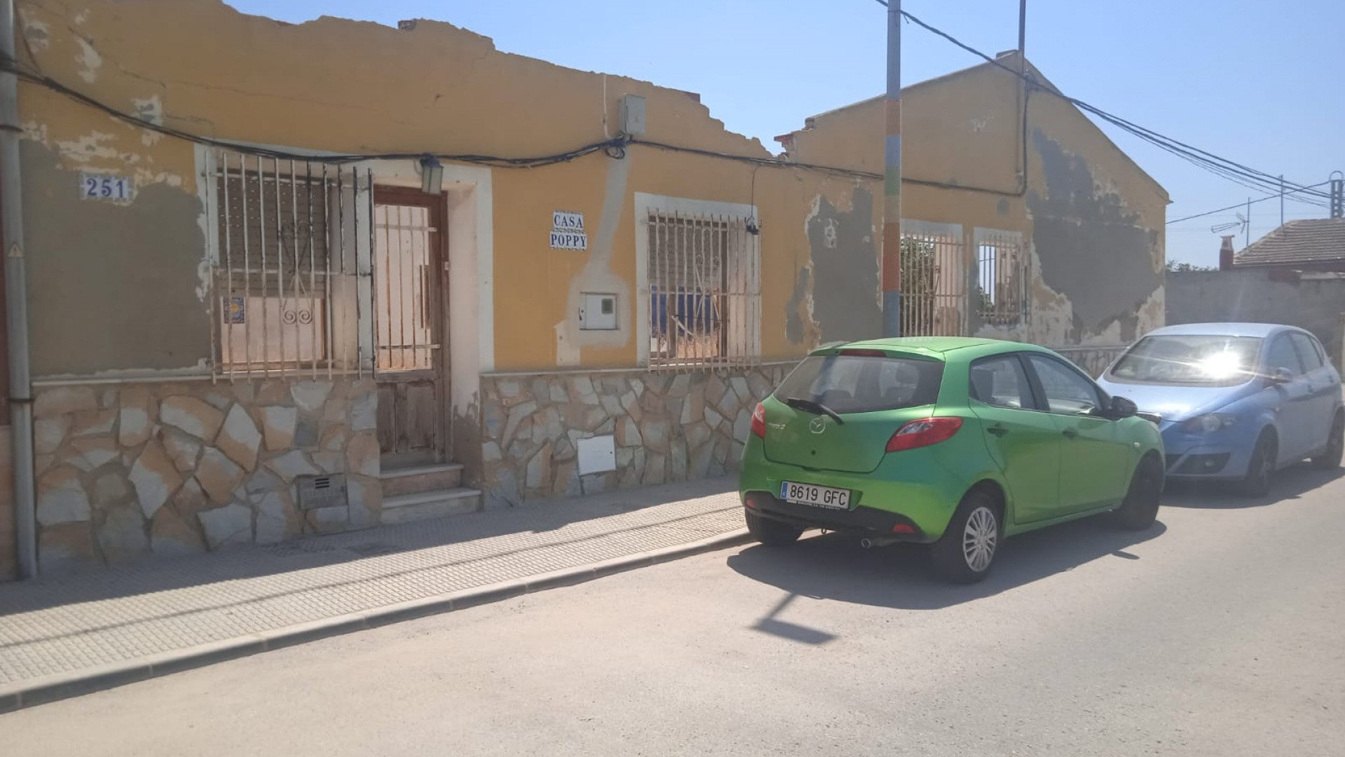 Revente - Parcelle Terrain -
Catral