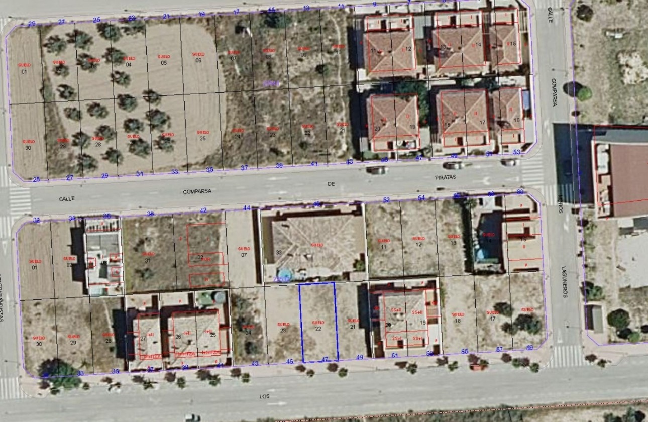 Revente - Parcelle Terrain -
Salinas