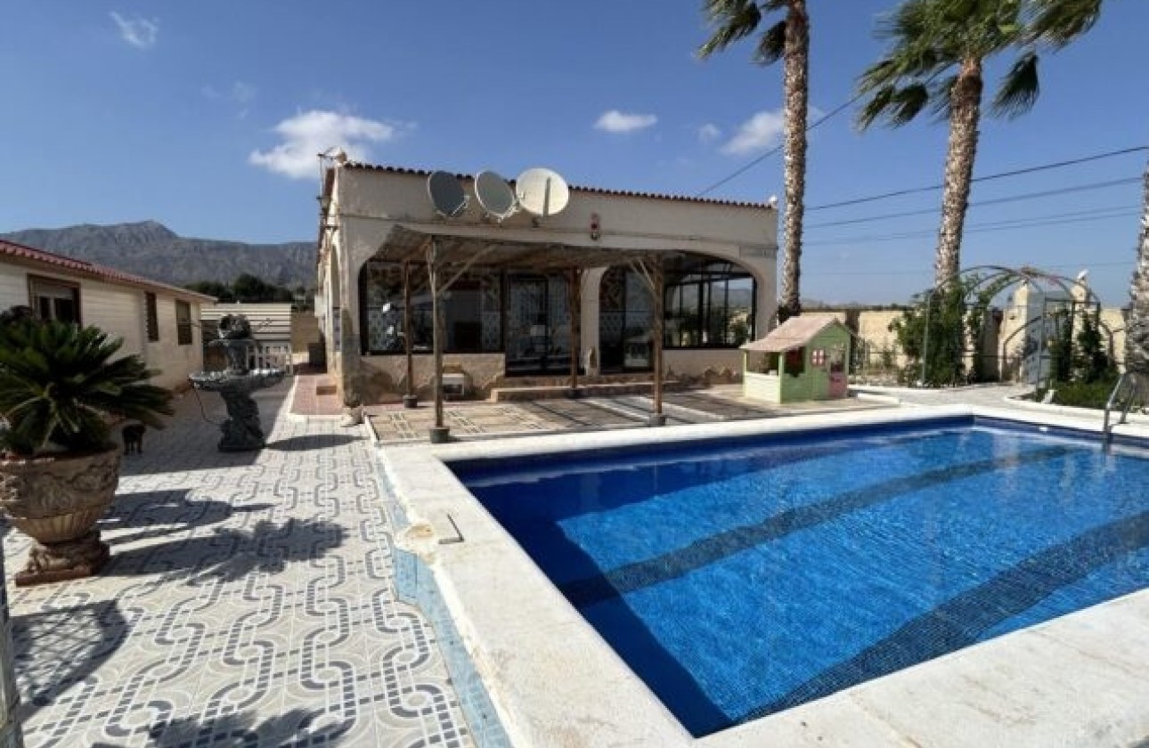 Revente - Villa Individuelle -
Albatera