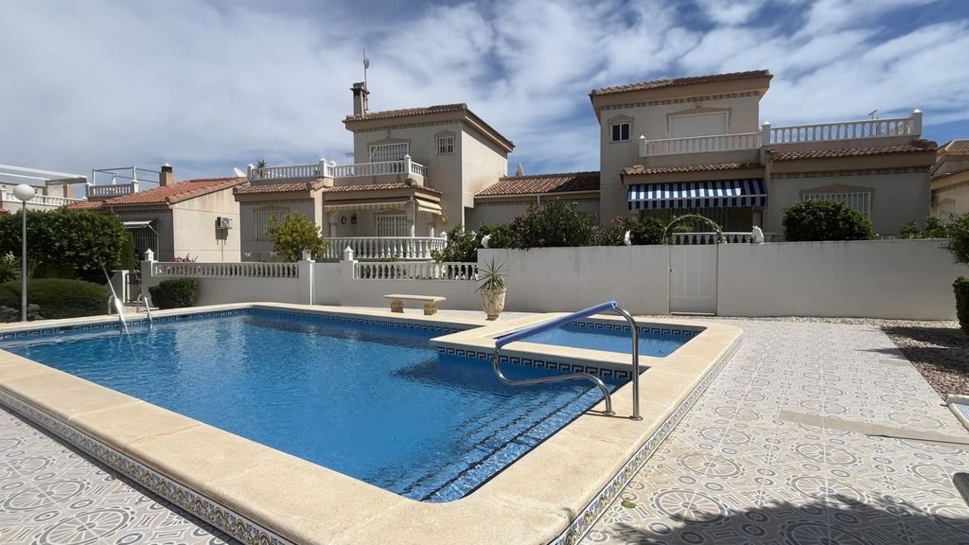 Revente - Villa Individuelle -
Algorfa - Montemar