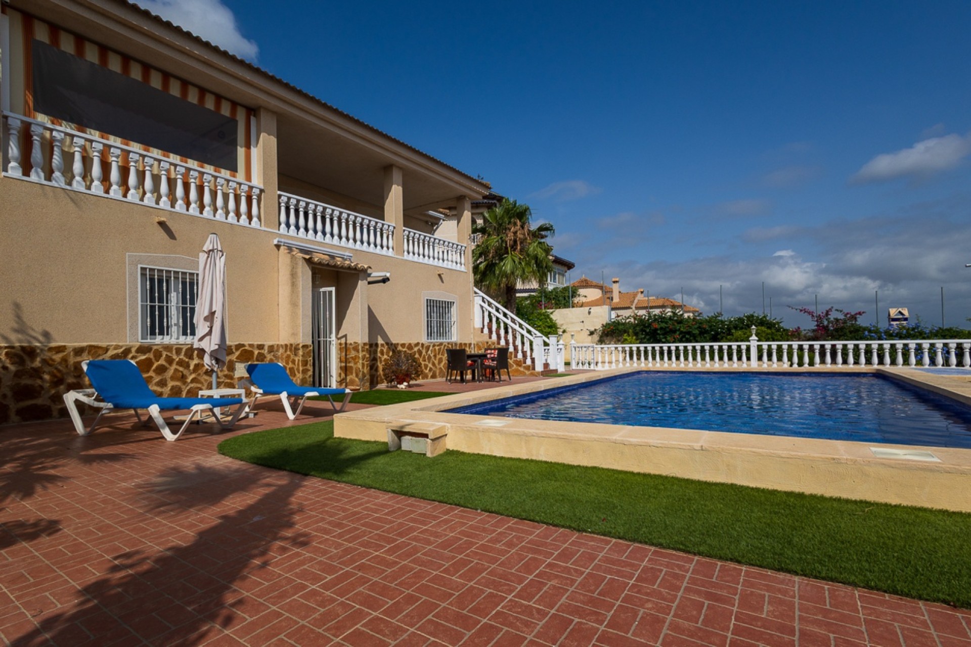 Revente - Villa Individuelle -
Algorfa