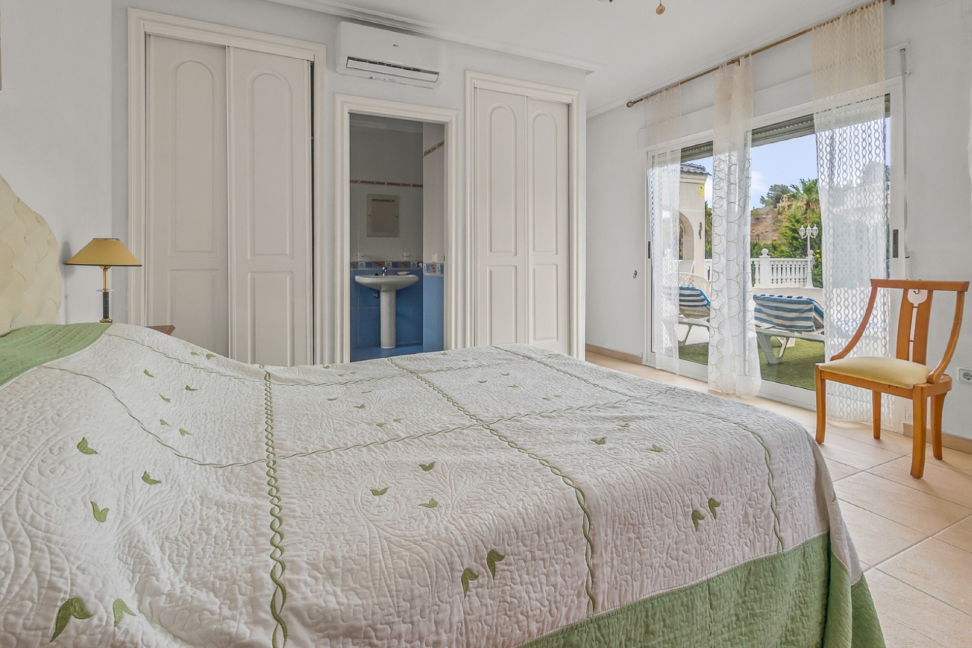 Revente - Villa Individuelle -
Algorfa