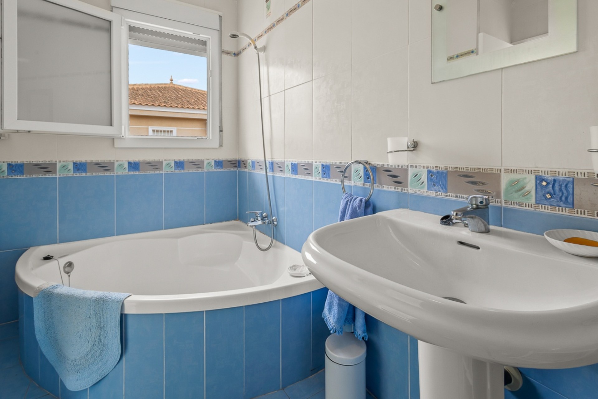 Revente - Villa Individuelle -
Algorfa