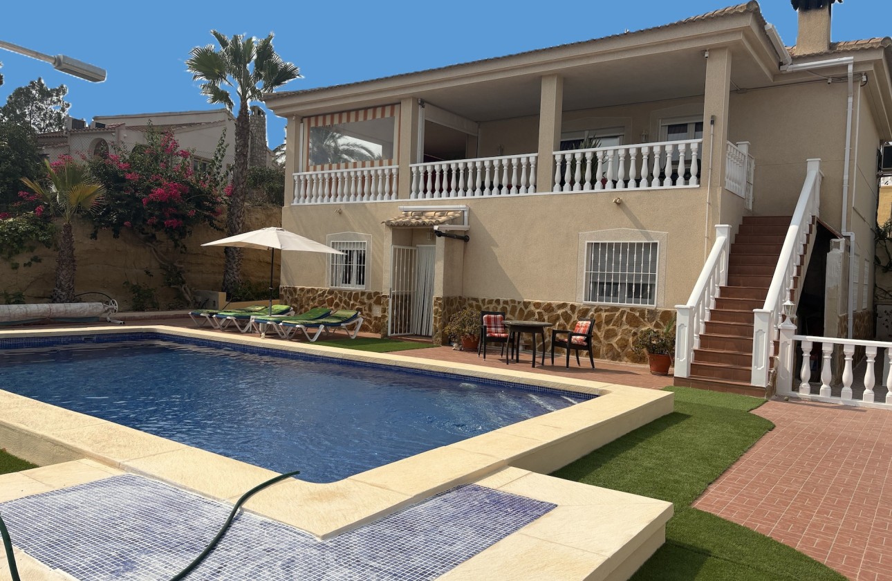 Revente - Villa Individuelle -
Algorfa