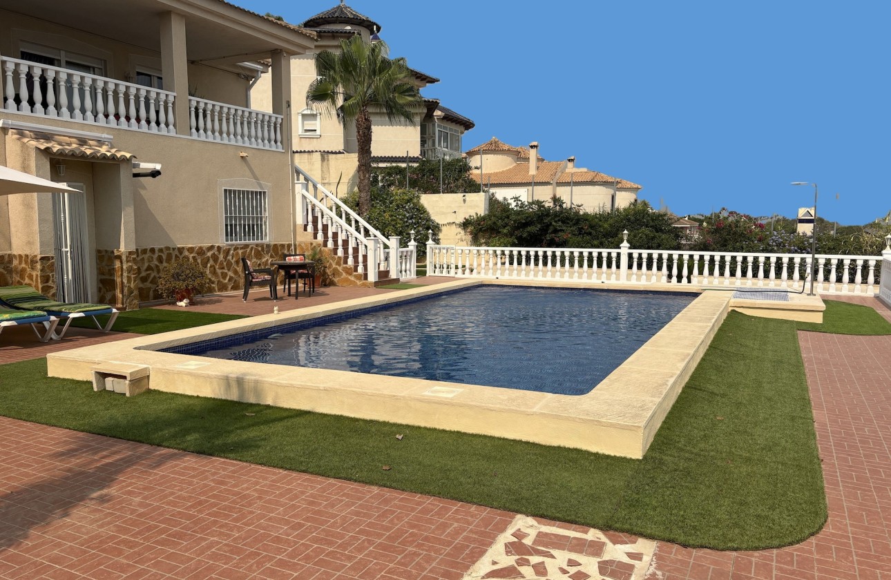 Revente - Villa Individuelle -
Algorfa
