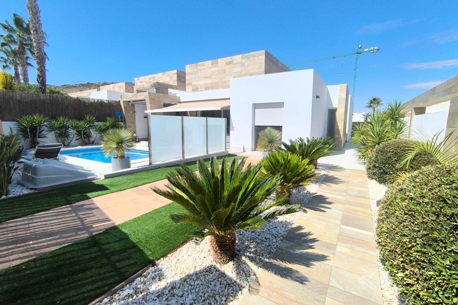 Revente - Villa Individuelle -
Algorfa