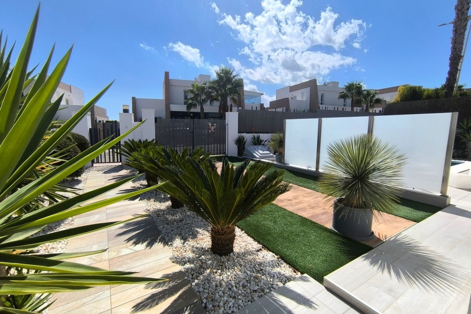 Revente - Villa Individuelle -
Algorfa