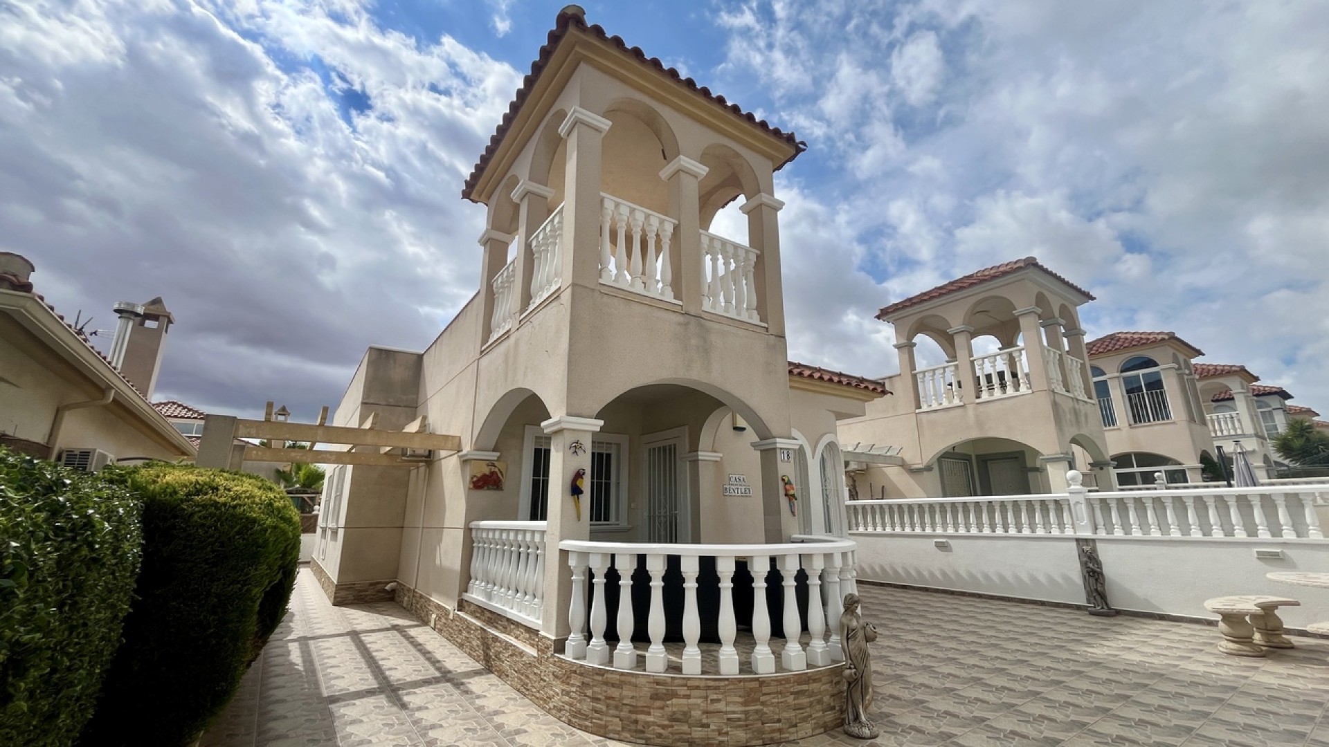 Revente - Villa Individuelle -
Algorfa