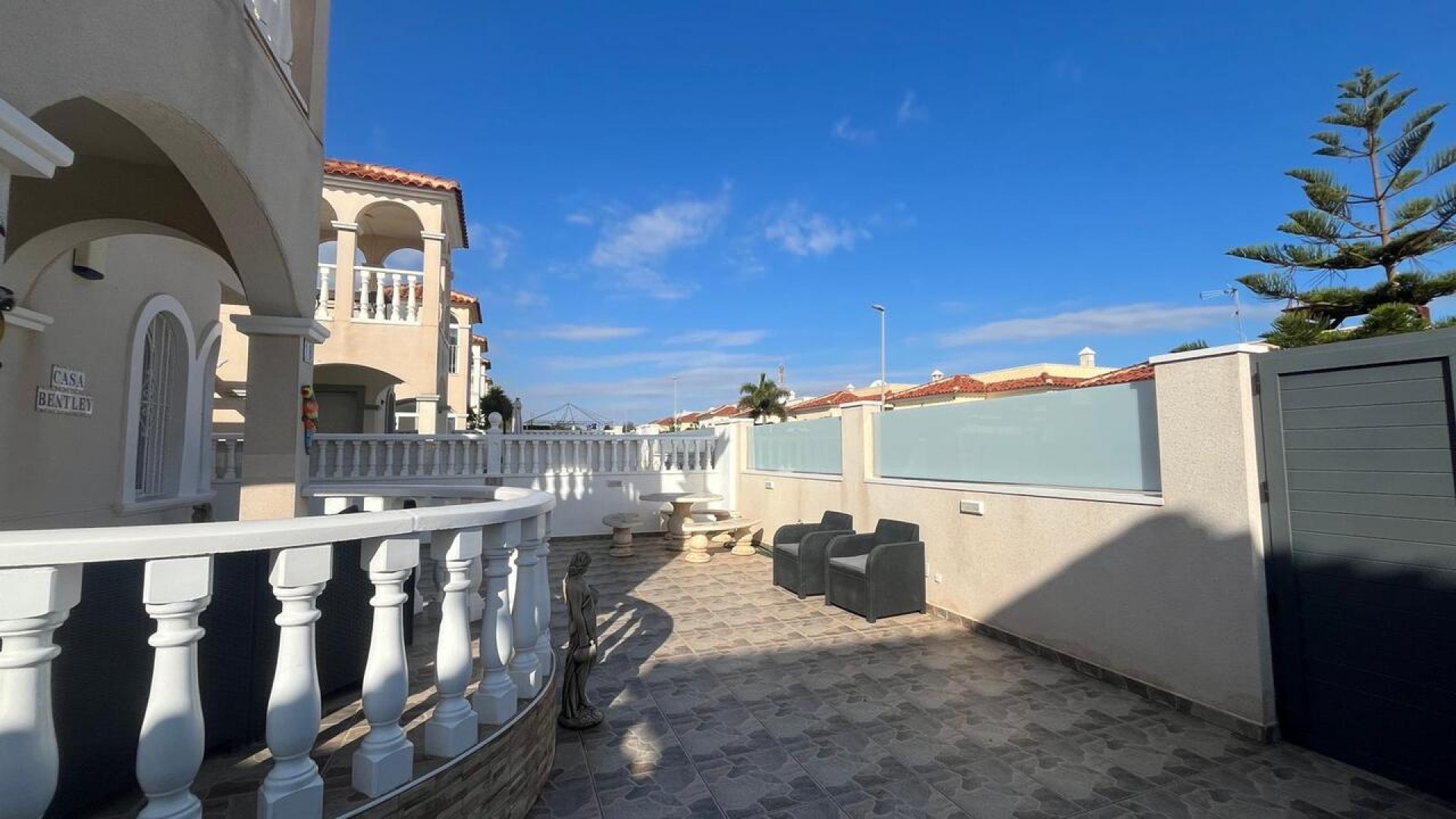 Revente - Villa Individuelle -
Algorfa