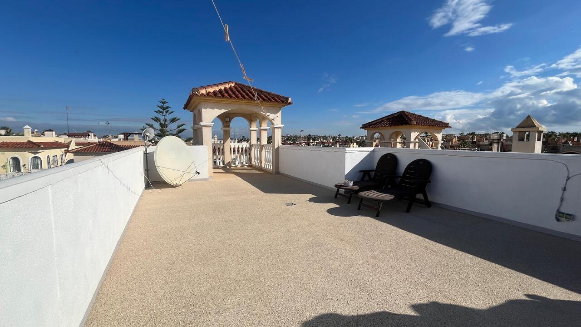 Revente - Villa Individuelle -
Algorfa