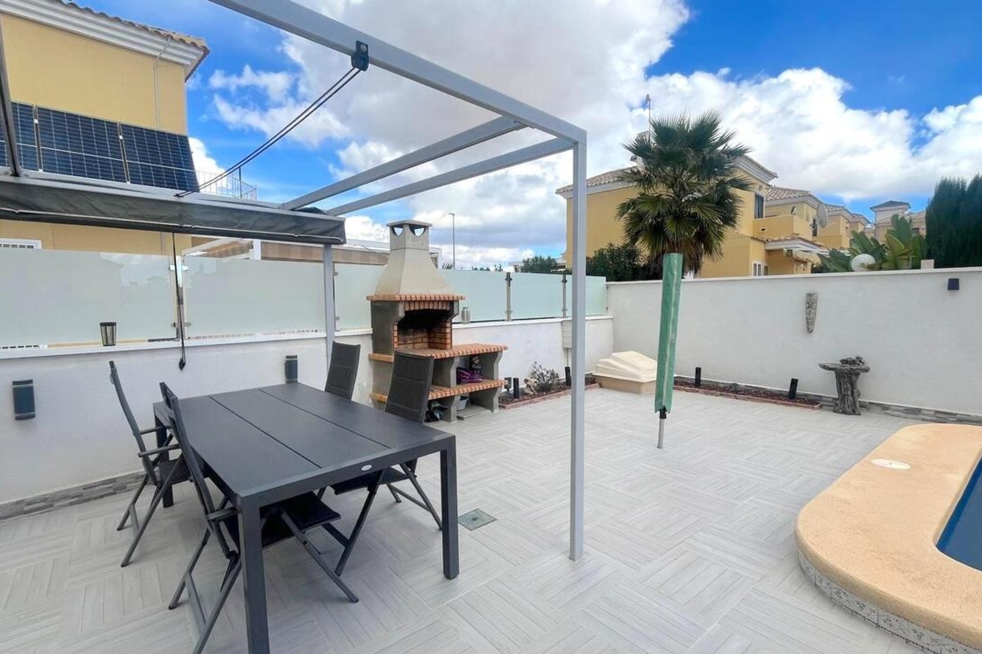 Revente - Villa Individuelle -
Algorfa