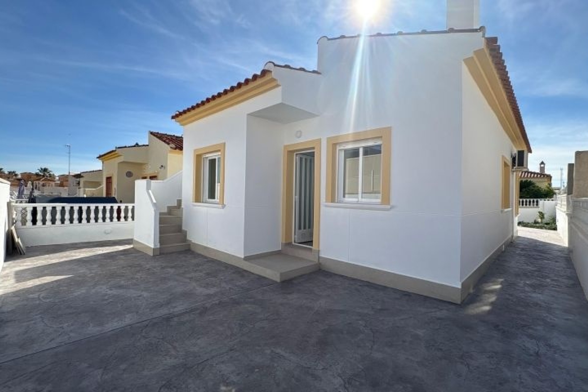 Revente - Villa Individuelle -
Algorfa
