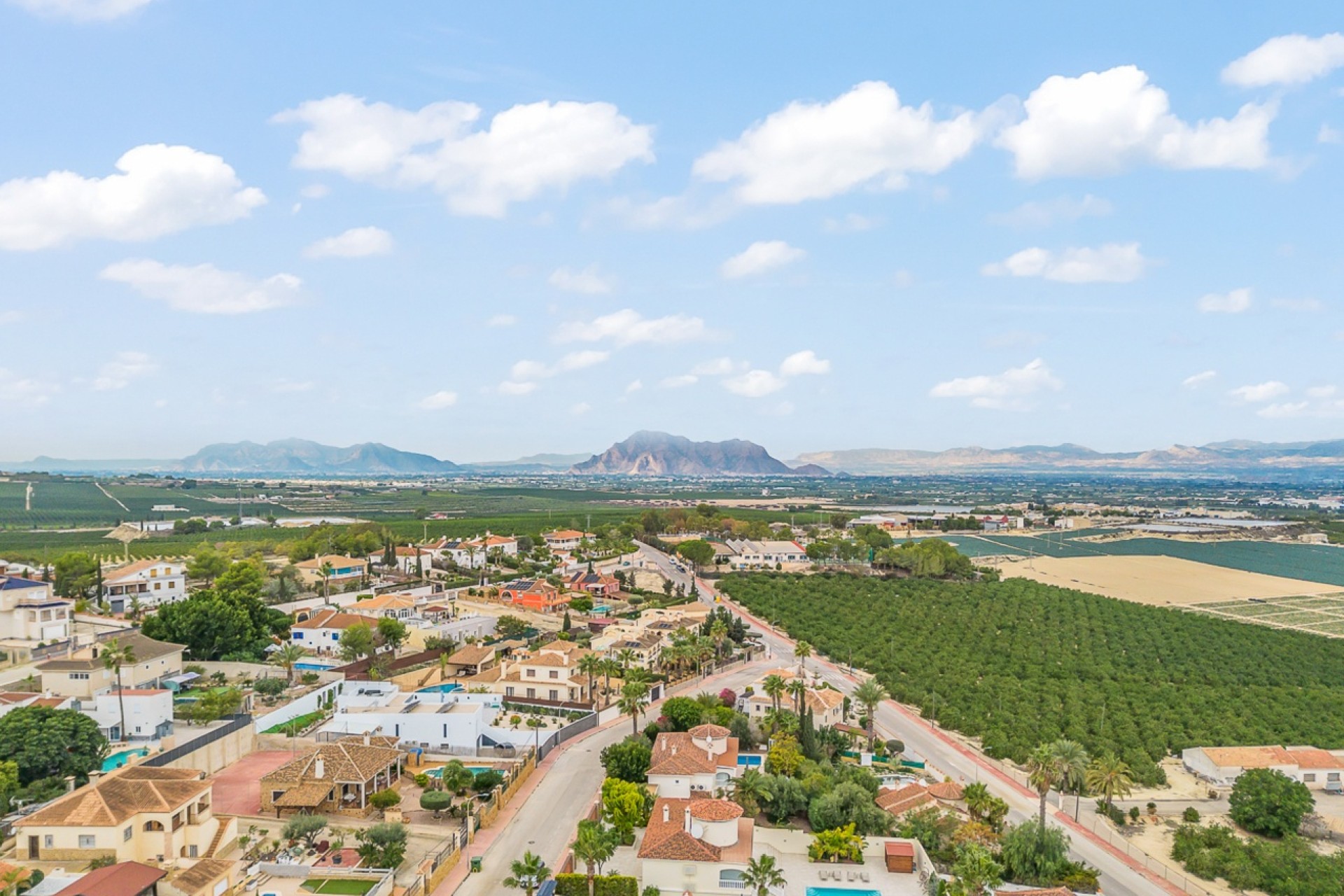 Revente - Villa Individuelle -
Algorfa