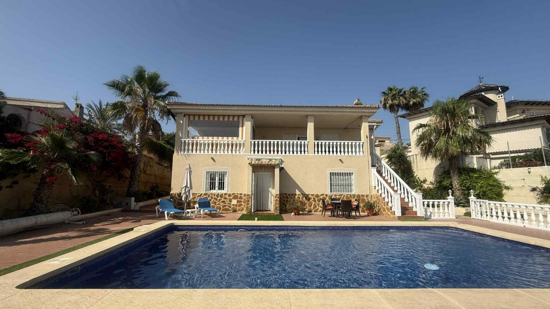 Revente - Villa Individuelle -
Almoradí