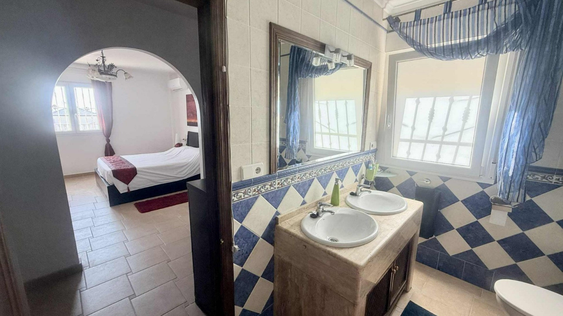 Revente - Villa Individuelle -
Almoradí