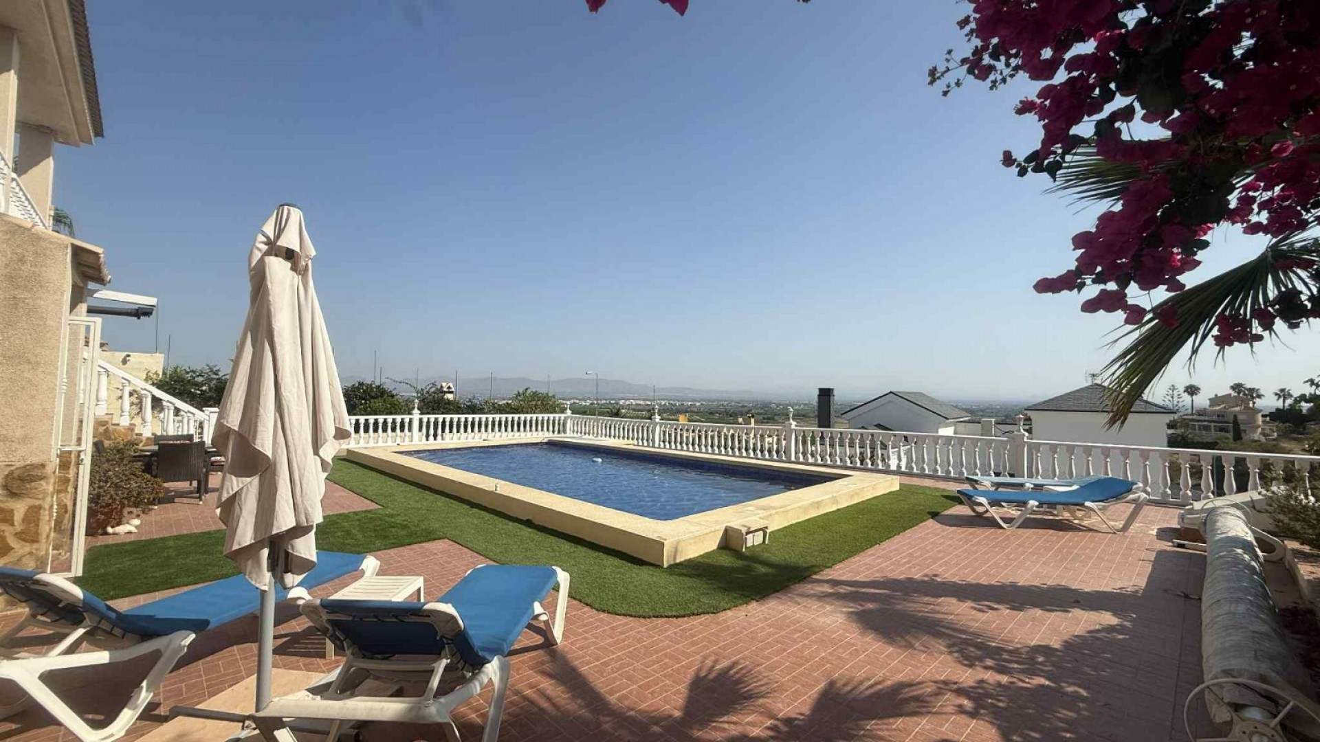 Revente - Villa Individuelle -
Almoradí