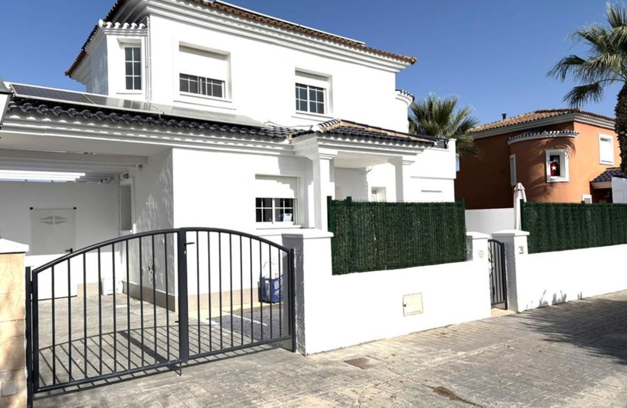 Revente - Villa Individuelle -
Altaona Golf & Country Village - Altaona Golf and Country Village
