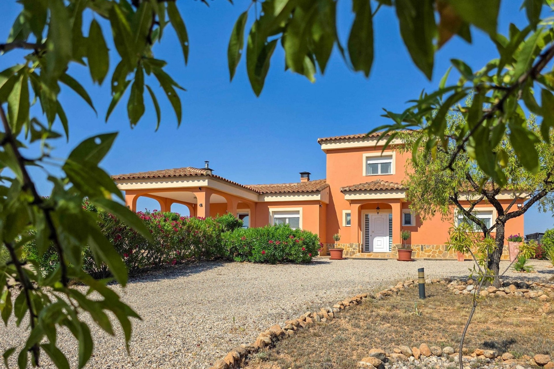 Revente - Villa Individuelle -
Ayora