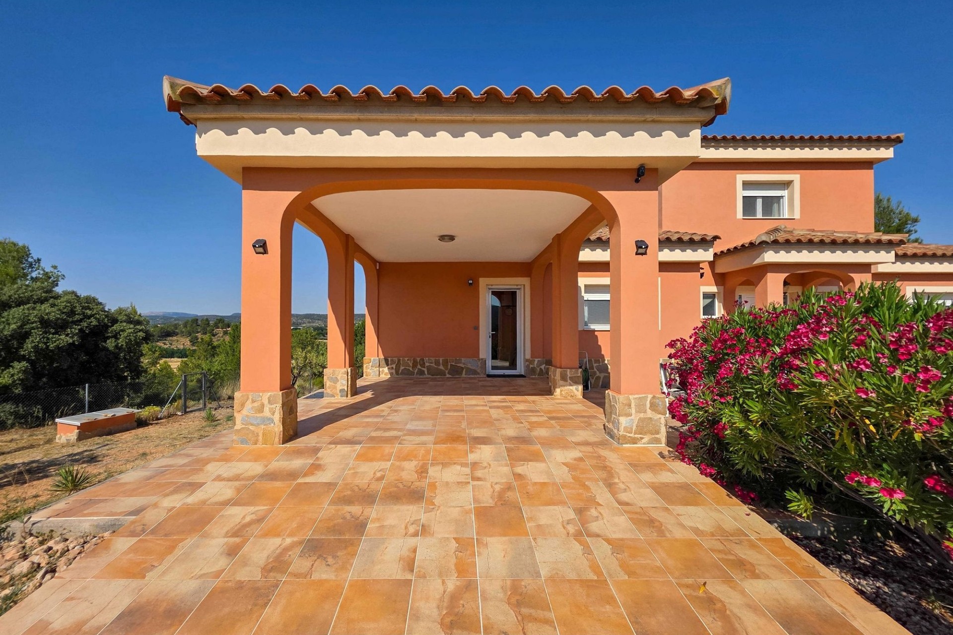 Revente - Villa Individuelle -
Ayora