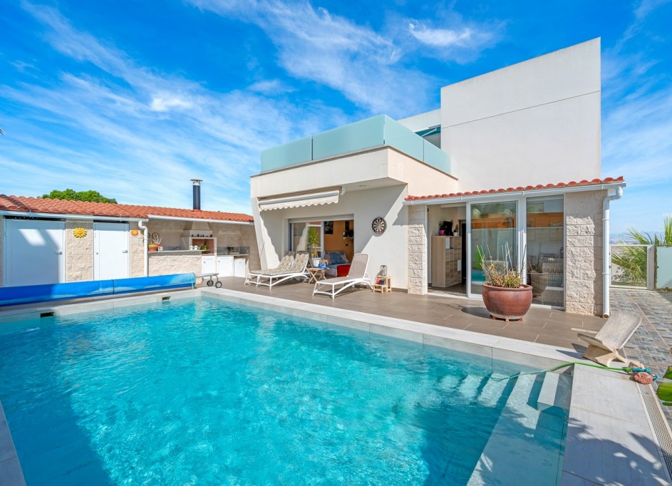 Revente - Villa Individuelle -
Benijofar