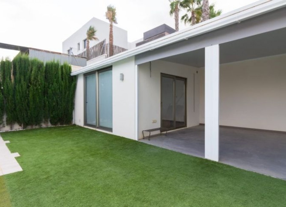 Revente - Villa Individuelle -
Benijofar