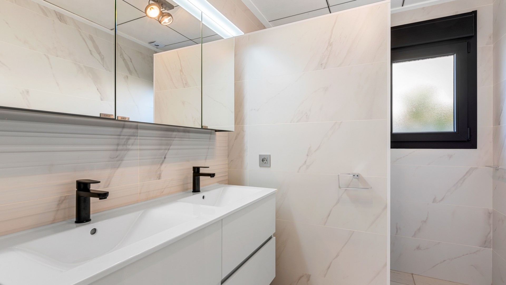 Revente - Villa Individuelle -
Benijofar