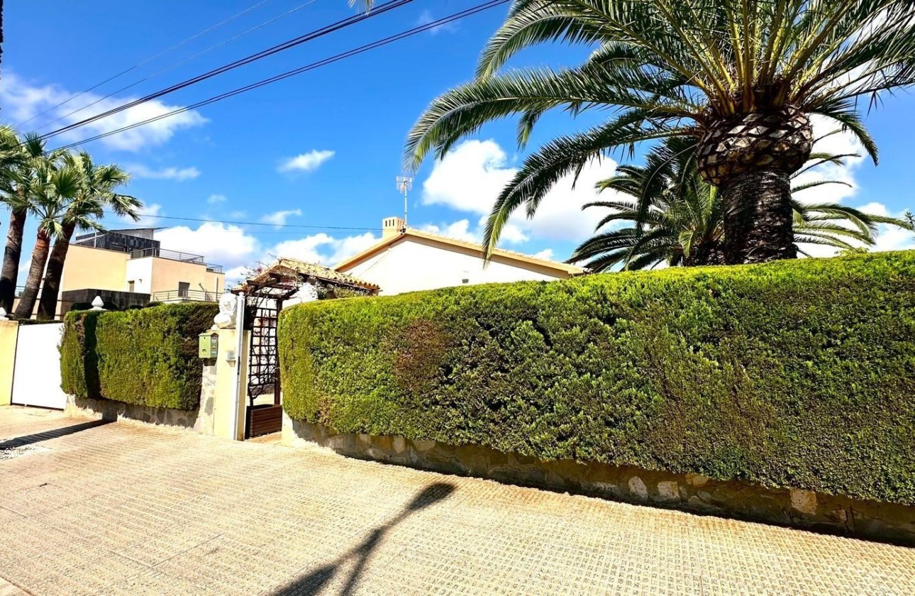 Revente - Villa Individuelle -
Cabo Roig - Costa Blanca