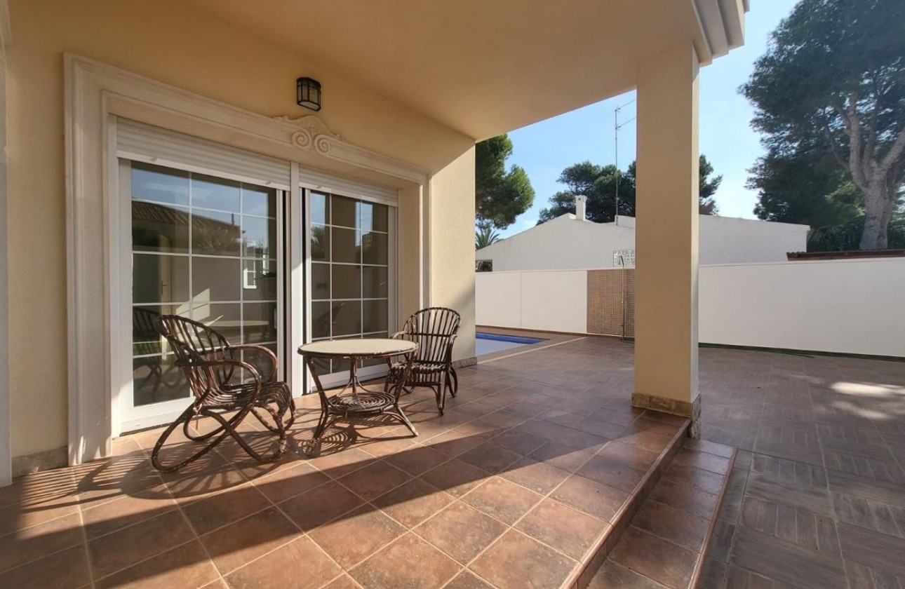 Revente - Villa Individuelle -
Cabo Roig