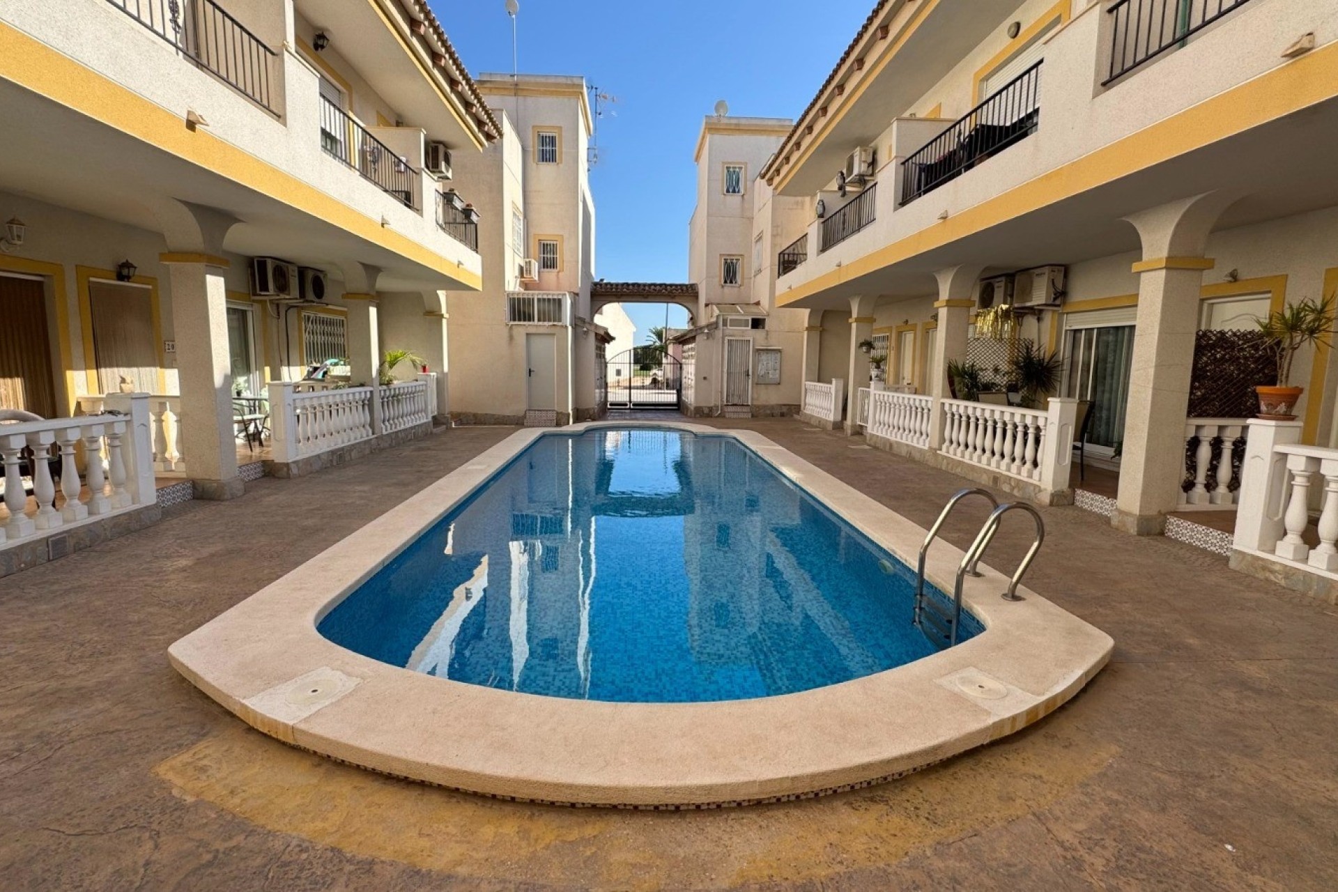 Revente - Villa Individuelle -
Catral