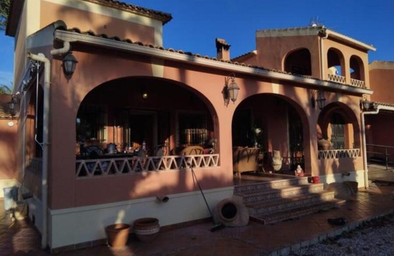 Revente - Villa Individuelle -
Dolores - Benijófar