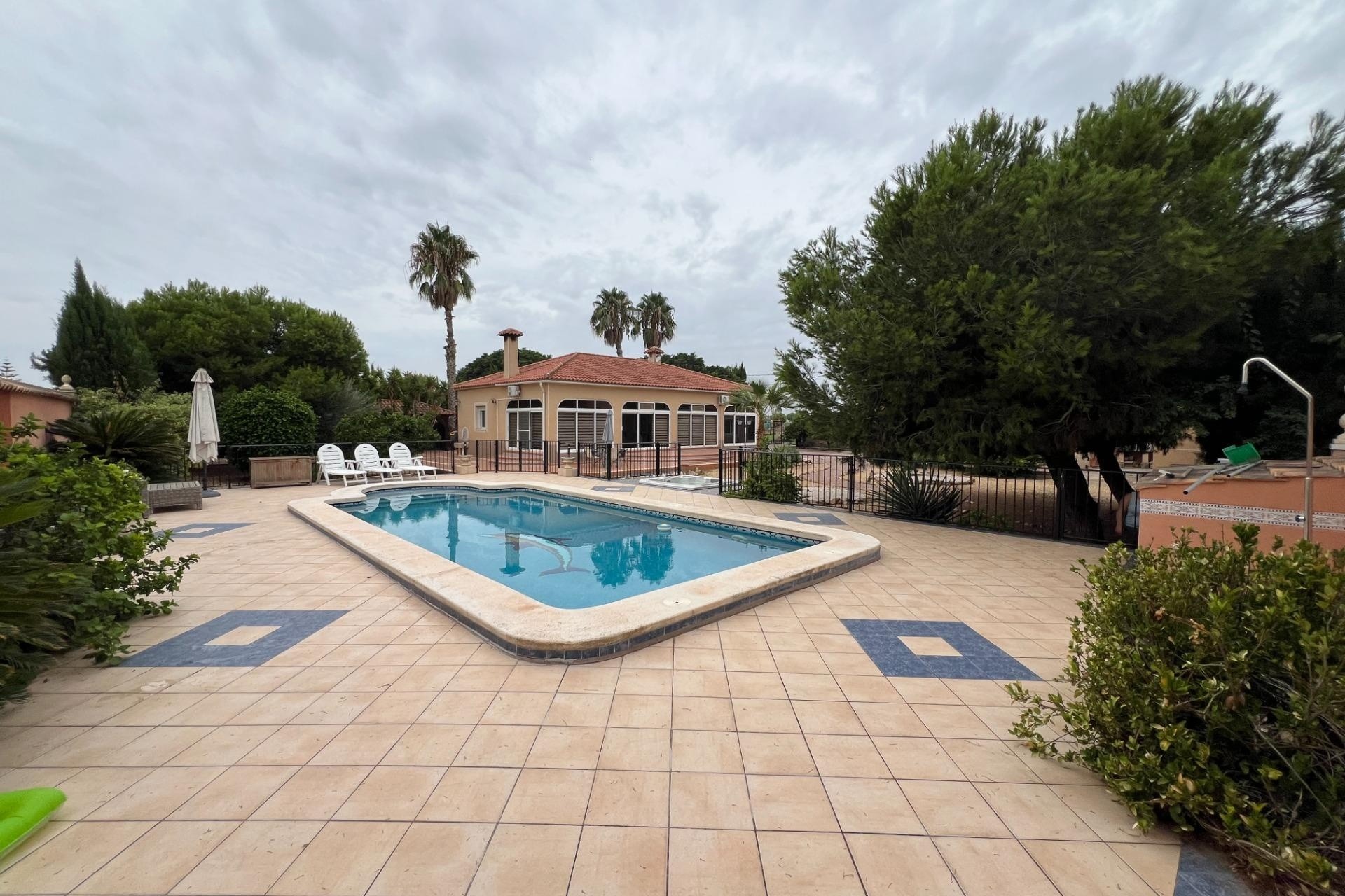 Revente - Villa Individuelle -
Dolores - CMNO. ESCORREDOR