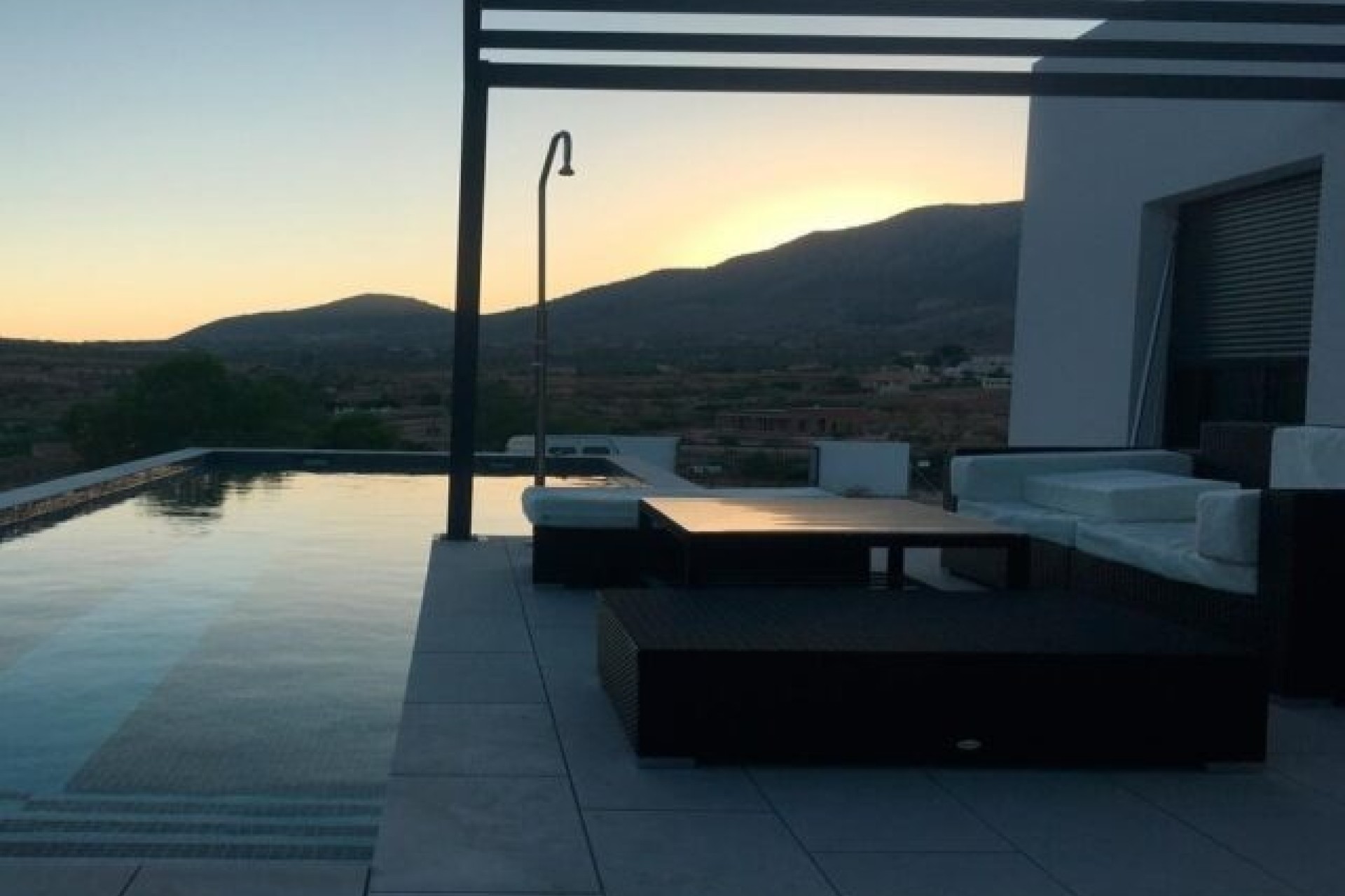 Revente - Villa Individuelle -
Hondón de las Nieves